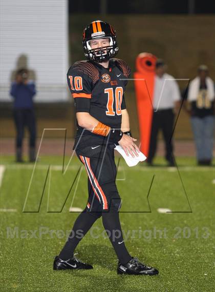 Thumbnail 2 in Gilmer vs. Pittsburg (UIL 3A Area Playoff) photogallery.