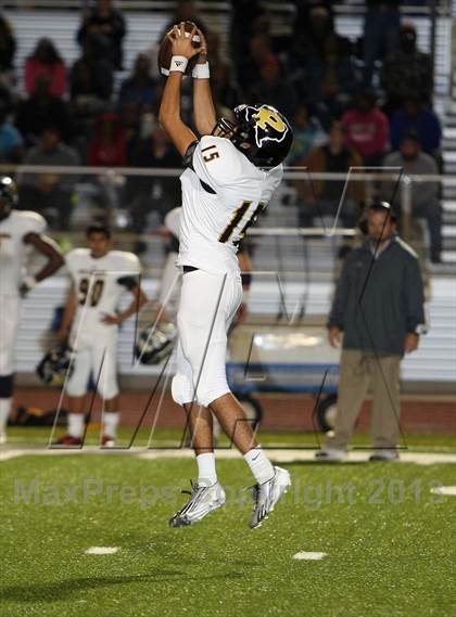 Thumbnail 3 in Gilmer vs. Pittsburg (UIL 3A Area Playoff) photogallery.