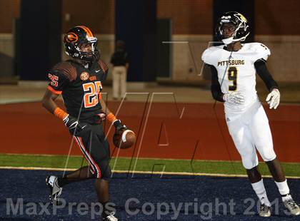 Thumbnail 3 in Gilmer vs. Pittsburg (UIL 3A Area Playoff) photogallery.