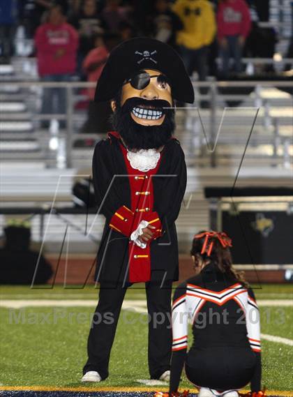 Thumbnail 2 in Gilmer vs. Pittsburg (UIL 3A Area Playoff) photogallery.