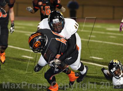 Thumbnail 1 in Gilmer vs. Pittsburg (UIL 3A Area Playoff) photogallery.