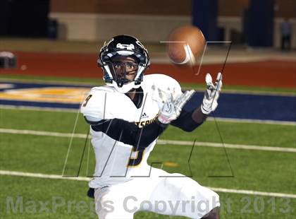 Thumbnail 3 in Gilmer vs. Pittsburg (UIL 3A Area Playoff) photogallery.