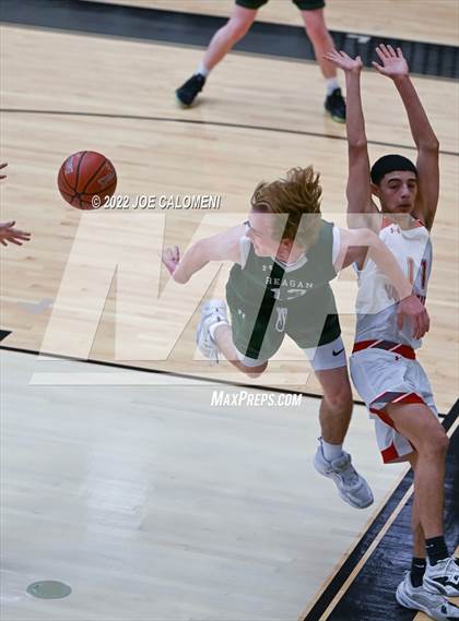 Thumbnail 3 in Reagan [Ronald] vs Lee photogallery.