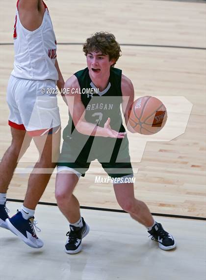 Thumbnail 1 in Reagan [Ronald] vs Lee photogallery.