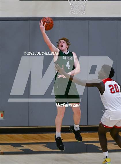 Thumbnail 1 in Reagan [Ronald] vs Lee photogallery.