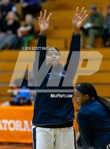 Thumbnail 1 in Madison vs. Foothills Christian (CIF SDS D4 Championship) photogallery.