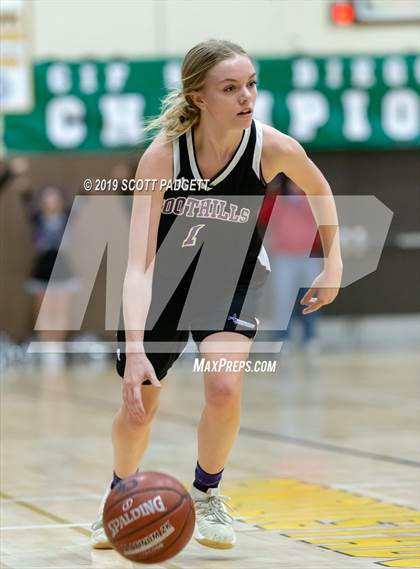 Thumbnail 1 in Madison vs. Foothills Christian (CIF SDS D4 Championship) photogallery.
