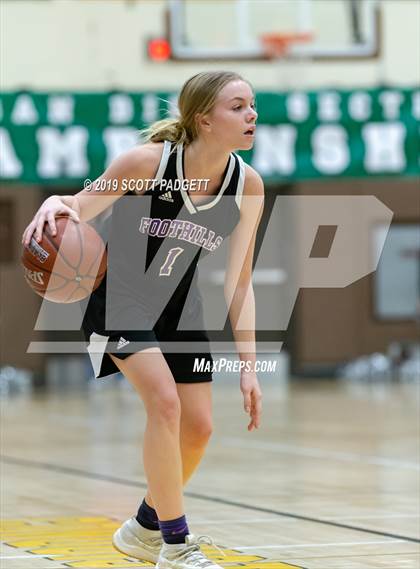 Thumbnail 3 in Madison vs. Foothills Christian (CIF SDS D4 Championship) photogallery.