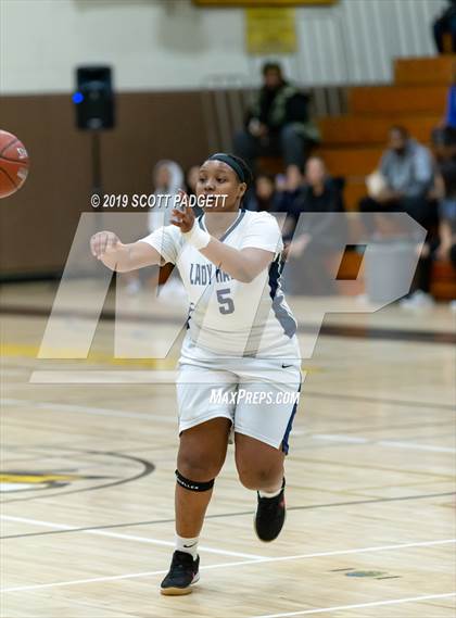 Thumbnail 2 in Madison vs. Foothills Christian (CIF SDS D4 Championship) photogallery.