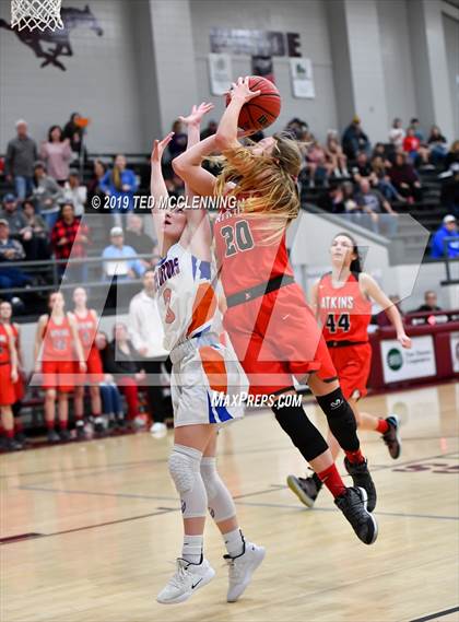 Thumbnail 3 in Two Rivers vs. Atkins  (AAA 3A Regional Playoff) photogallery.