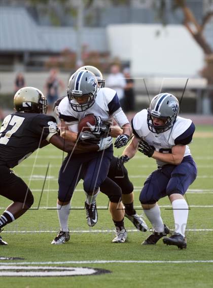Thumbnail 3 in Saugus @ Calabasas photogallery.