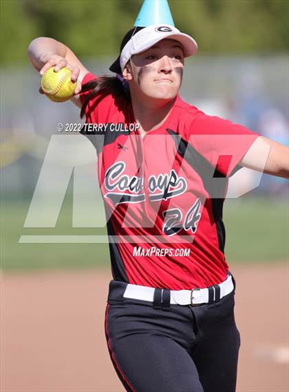 Thumbnail 3 in Manti vs. Grantsville (UHSAA 3A Quarterfinal) photogallery.