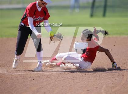 Thumbnail 3 in Manti vs. Grantsville (UHSAA 3A Quarterfinal) photogallery.