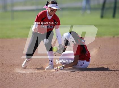 Thumbnail 2 in Manti vs. Grantsville (UHSAA 3A Quarterfinal) photogallery.