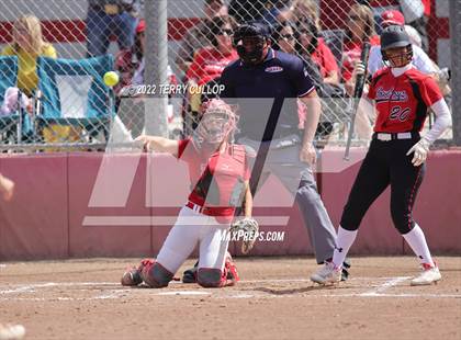 Thumbnail 2 in Manti vs. Grantsville (UHSAA 3A Quarterfinal) photogallery.