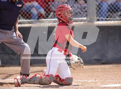 Thumbnail 3 in Manti vs. Grantsville (UHSAA 3A Quarterfinal) photogallery.