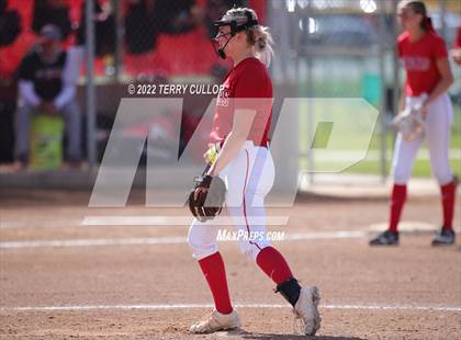 Thumbnail 1 in Manti vs. Grantsville (UHSAA 3A Quarterfinal) photogallery.