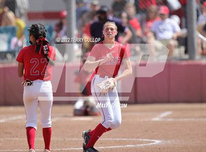 Thumbnail 1 in Manti vs. Grantsville (UHSAA 3A Quarterfinal) photogallery.