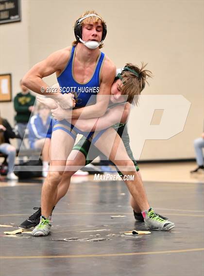 Thumbnail 2 in Wilson Central vs Green Hill (Mount Juliet) photogallery.