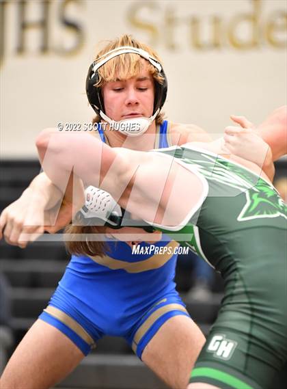 Thumbnail 2 in Wilson Central vs Green Hill (Mount Juliet) photogallery.