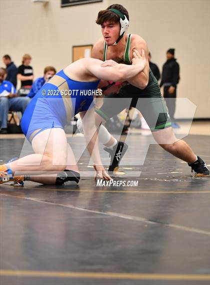 Thumbnail 3 in Wilson Central vs Green Hill (Mount Juliet) photogallery.