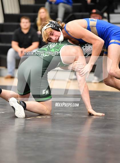 Thumbnail 3 in Wilson Central vs Green Hill (Mount Juliet) photogallery.