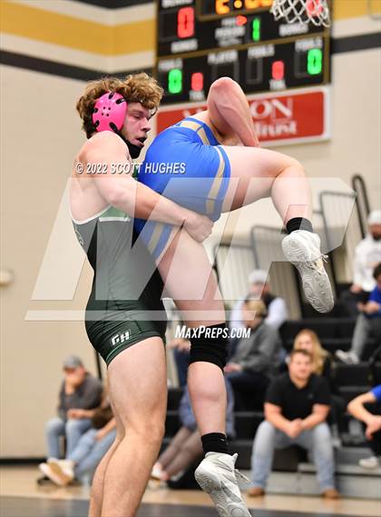 Thumbnail 2 in Wilson Central vs Green Hill (Mount Juliet) photogallery.