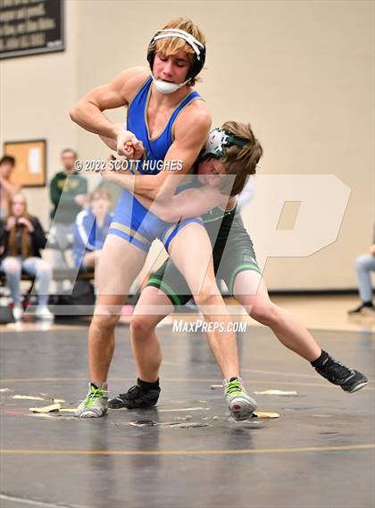Thumbnail 1 in Wilson Central vs Green Hill (Mount Juliet) photogallery.