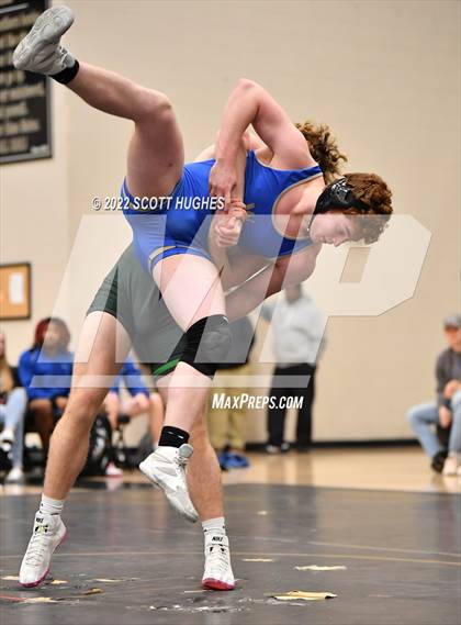 Thumbnail 1 in Wilson Central vs Green Hill (Mount Juliet) photogallery.