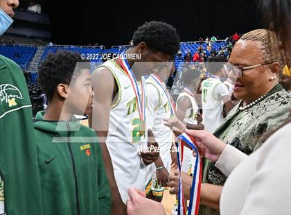 Thumbnail 3 in Cole vs Madison (UIL 3A State Final) photogallery.
