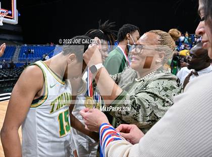 Thumbnail 1 in Cole vs Madison (UIL 3A State Final) photogallery.