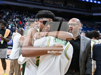 Thumbnail 2 in Cole vs Madison (UIL 3A State Final) photogallery.