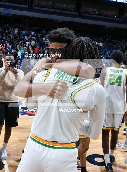Thumbnail 1 in Cole vs Madison (UIL 3A State Final) photogallery.