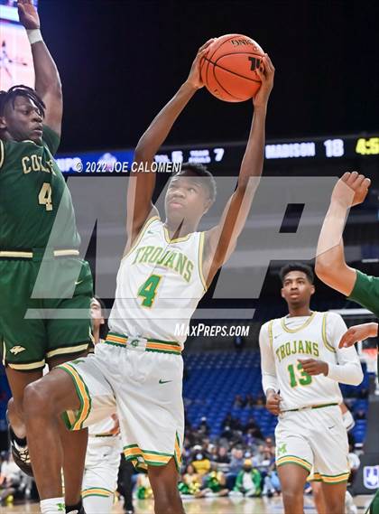 Thumbnail 2 in Cole vs Madison (UIL 3A State Final) photogallery.