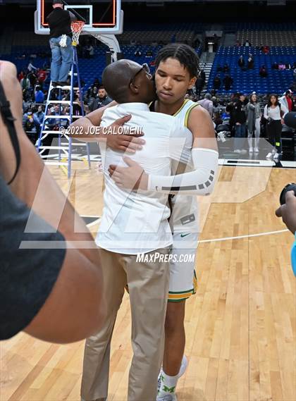 Thumbnail 3 in Cole vs Madison (UIL 3A State Final) photogallery.