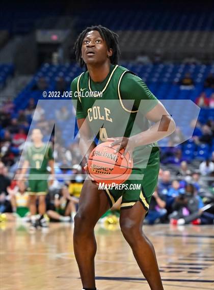 Thumbnail 2 in Cole vs Madison (UIL 3A State Final) photogallery.