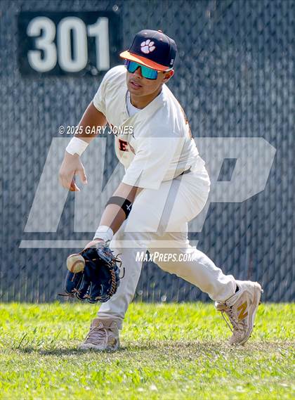 Thumbnail 2 in Rancho Cotate vs. Roseville (CIF D3 Final) photogallery.