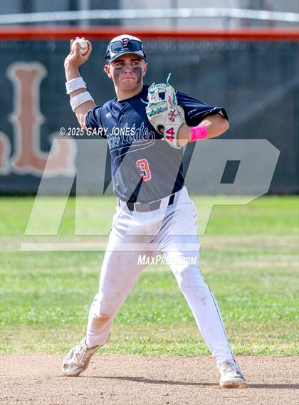 Thumbnail 3 in Rancho Cotate vs. Roseville (CIF D3 Final) photogallery.