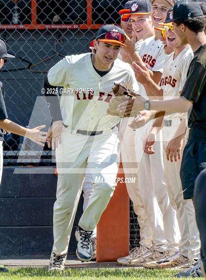 Thumbnail 3 in Rancho Cotate vs. Roseville (CIF D3 Final) photogallery.