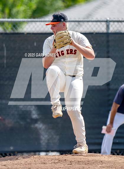 Thumbnail 2 in Rancho Cotate vs. Roseville (CIF D3 Final) photogallery.