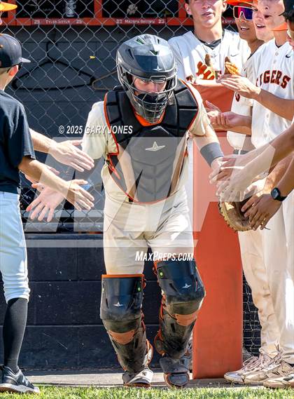 Thumbnail 1 in Rancho Cotate vs. Roseville (CIF D3 Final) photogallery.