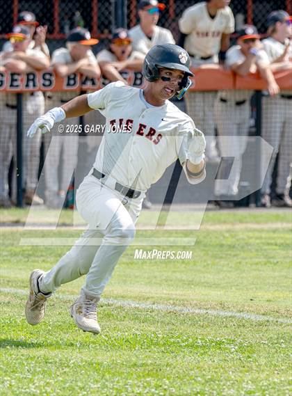 Thumbnail 1 in Rancho Cotate vs. Roseville (CIF D3 Final) photogallery.