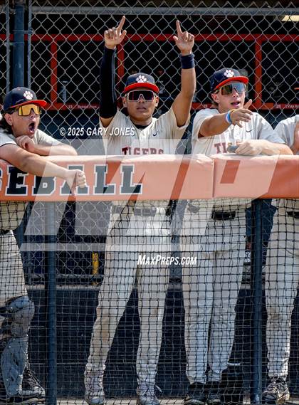 Thumbnail 3 in Rancho Cotate vs. Roseville (CIF D3 Final) photogallery.