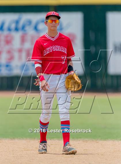 Thumbnail 3 in Antonian vs Beaumont Monsignor Kelly (TAPPS Round 2 playoffs) photogallery.