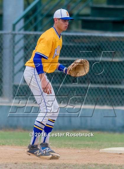 Thumbnail 2 in Antonian vs Beaumont Monsignor Kelly (TAPPS Round 2 playoffs) photogallery.