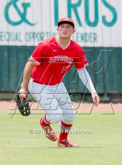 Thumbnail 3 in Antonian vs Beaumont Monsignor Kelly (TAPPS Round 2 playoffs) photogallery.