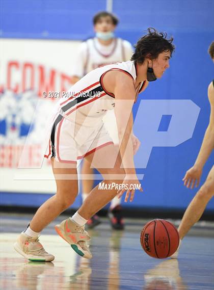 Thumbnail 3 in Fairview vs. Mountain Vista (Cherry Creek Holiday Classic) photogallery.
