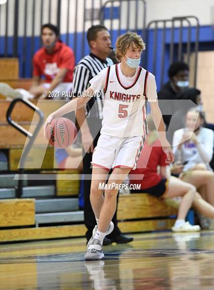 Thumbnail 3 in Fairview vs. Mountain Vista (Cherry Creek Holiday Classic) photogallery.
