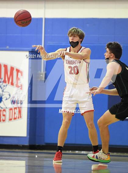 Thumbnail 2 in Fairview vs. Mountain Vista (Cherry Creek Holiday Classic) photogallery.