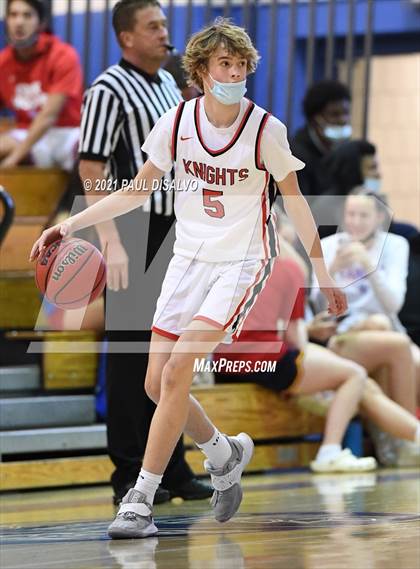 Thumbnail 2 in Fairview vs. Mountain Vista (Cherry Creek Holiday Classic) photogallery.